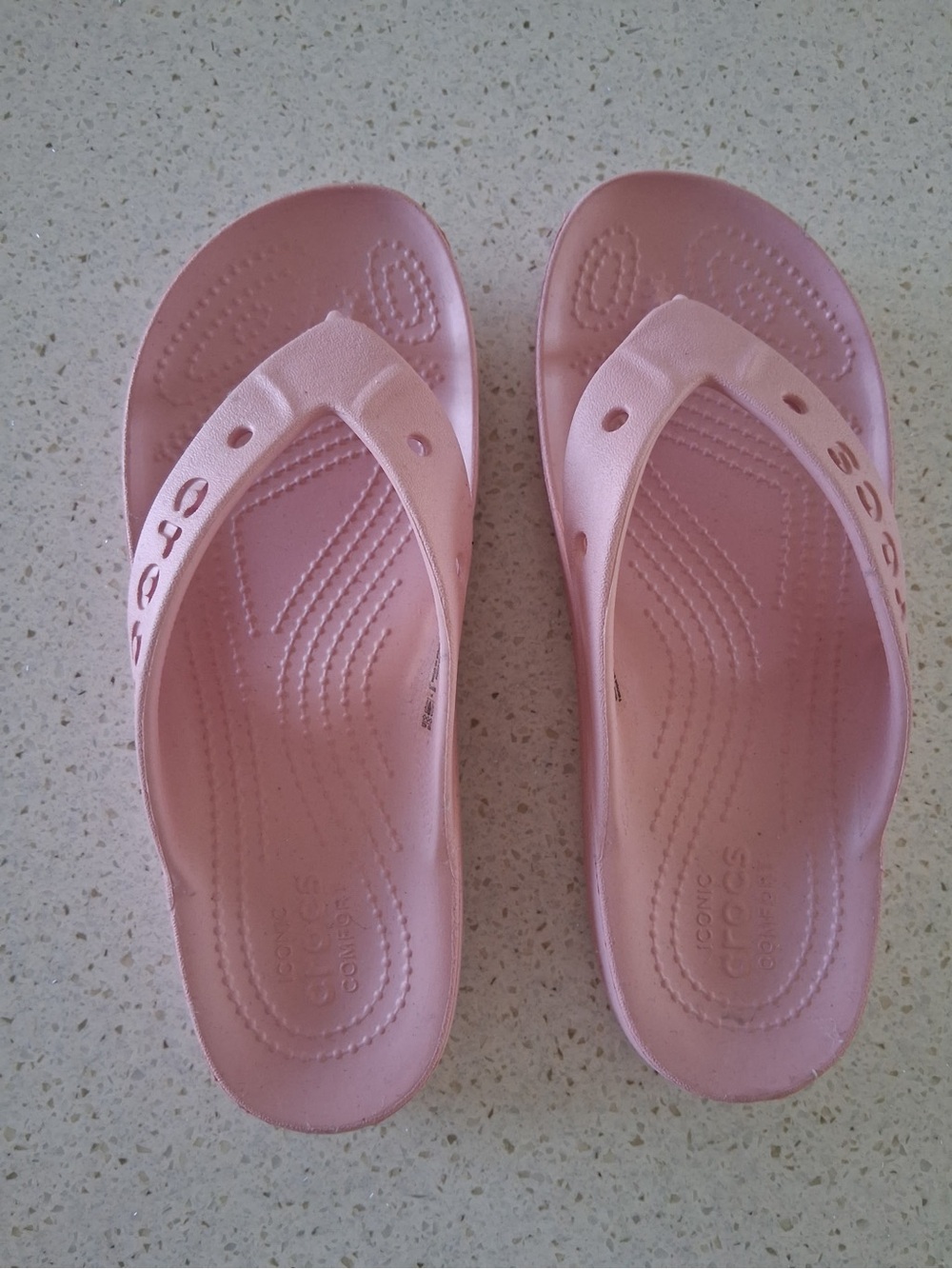 CROCS Pink Classic Flip Sandals-NWOT never worn